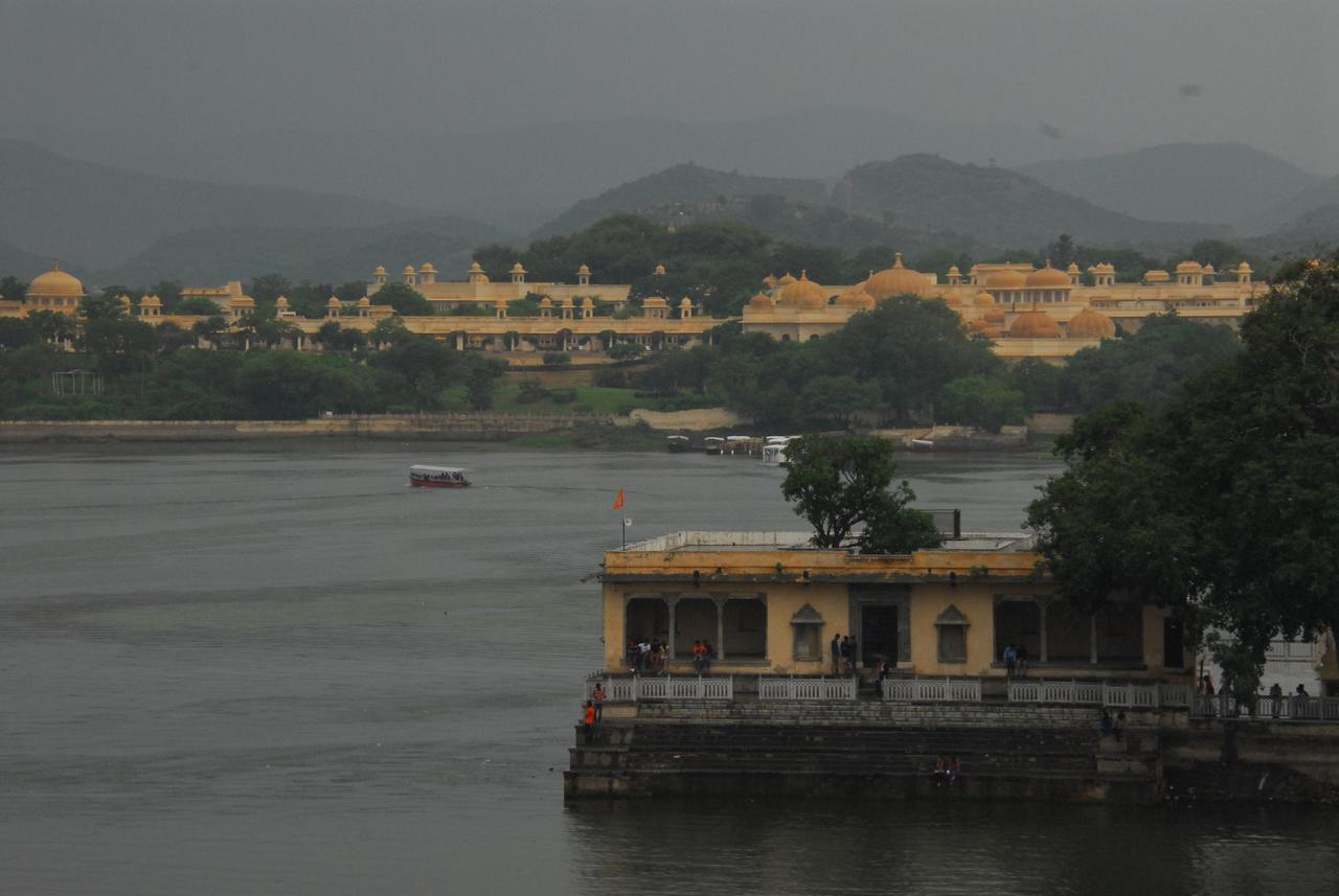 The Shaharkot By The Lake Hotel Udaipur Exterior photo