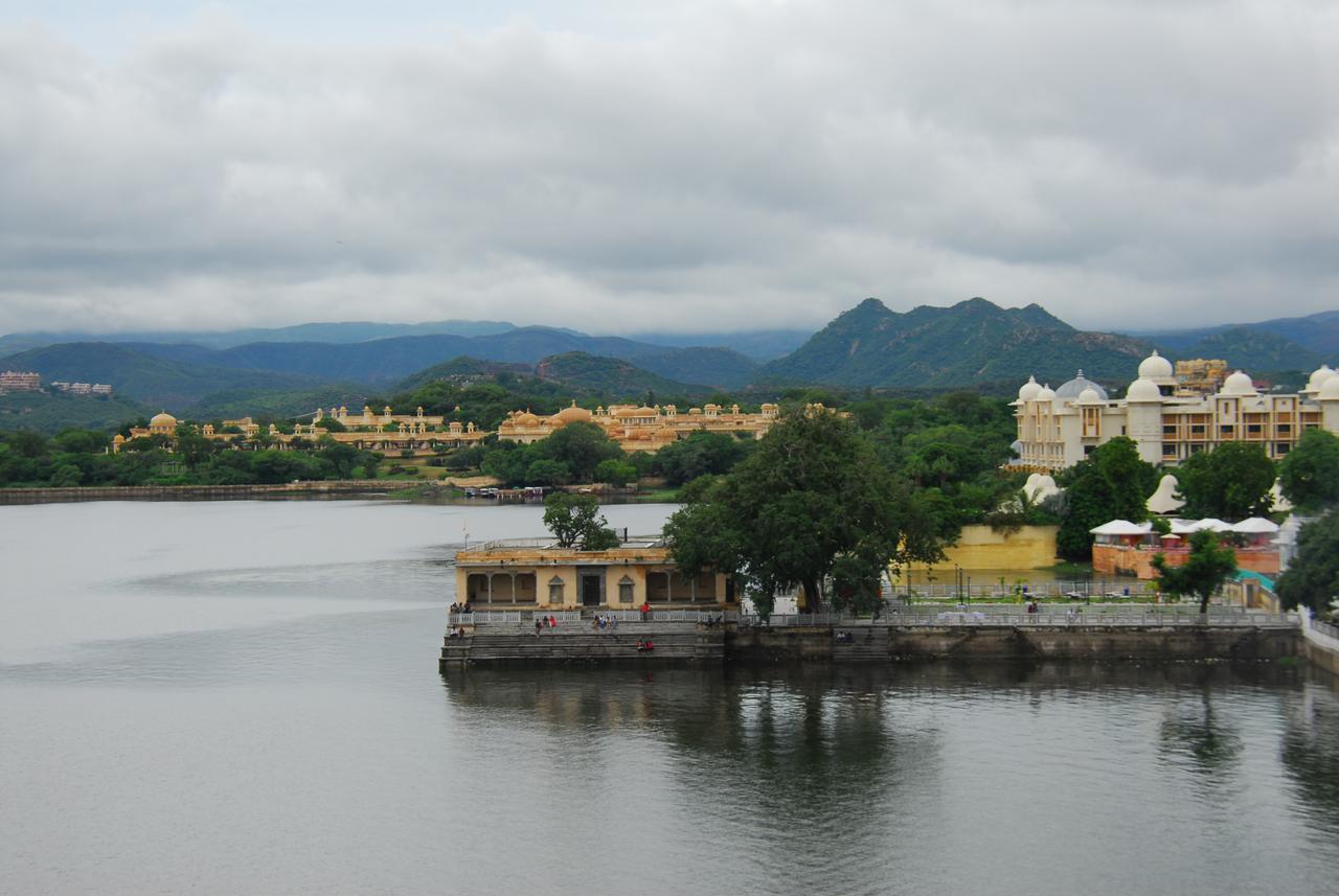 The Shaharkot By The Lake Hotel Udaipur Exterior photo