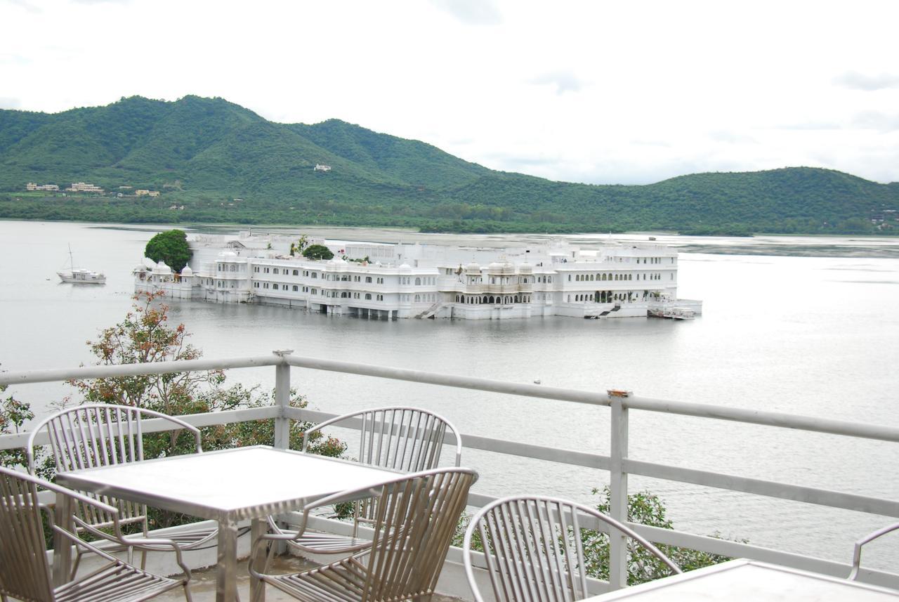 The Shaharkot By The Lake Hotel Udaipur Exterior photo