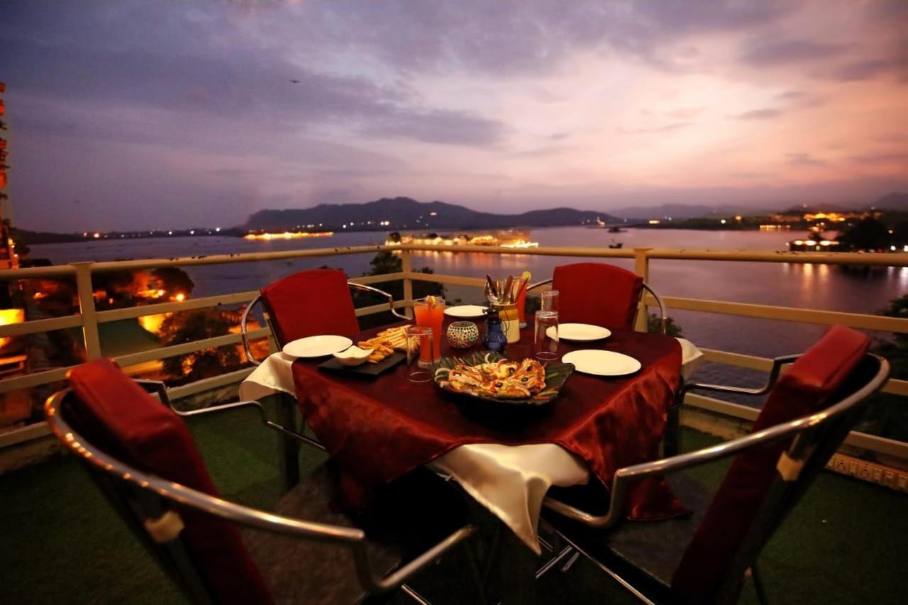 The Shaharkot By The Lake Hotel Udaipur Exterior photo