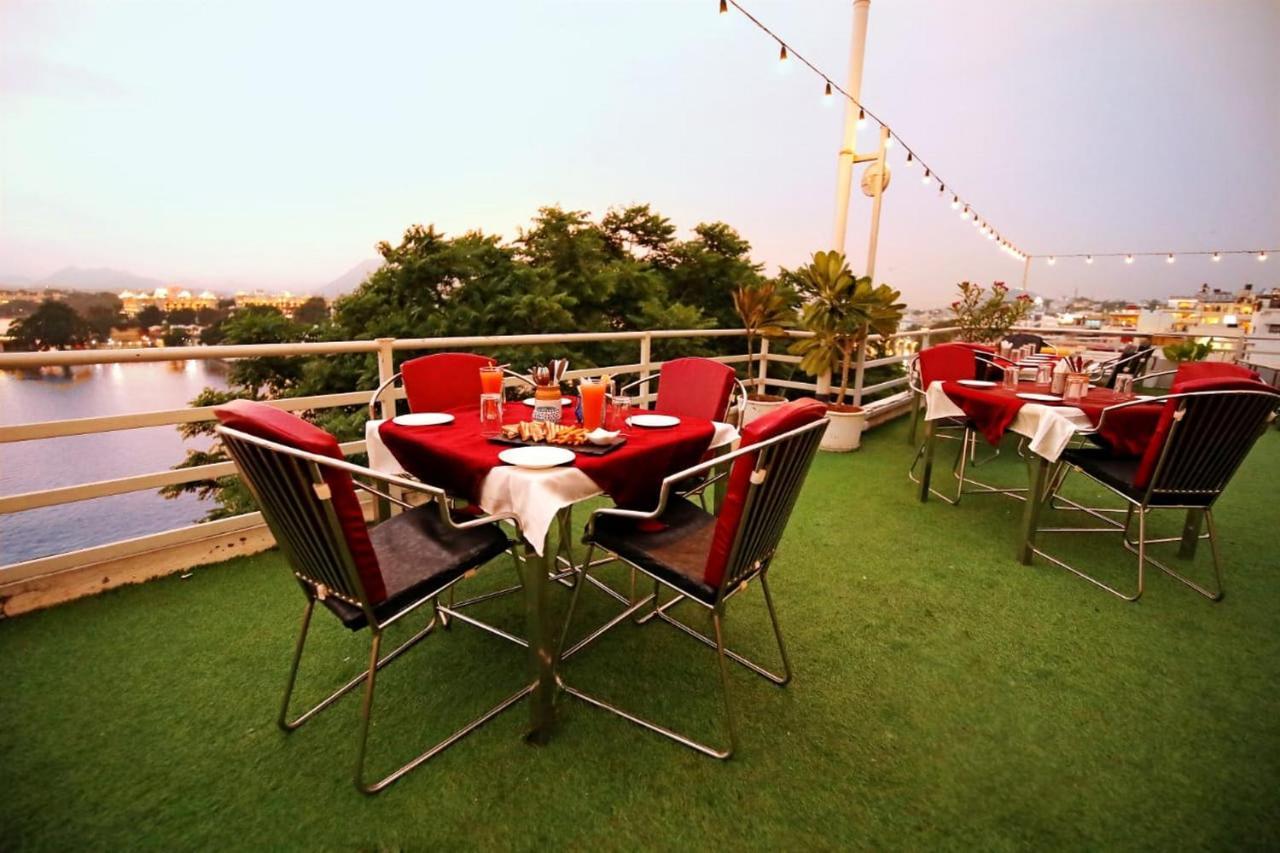 The Shaharkot By The Lake Hotel Udaipur Exterior photo